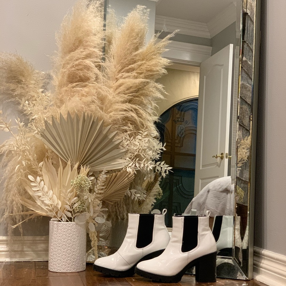 Topshop Chelsea Boots